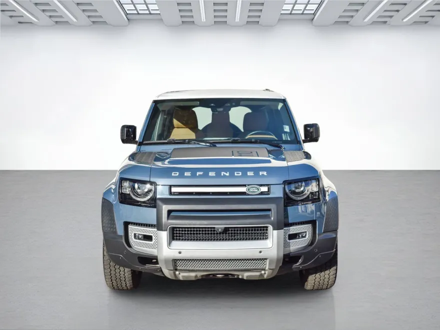 2024 Land Rover Defender 110 S photo 1