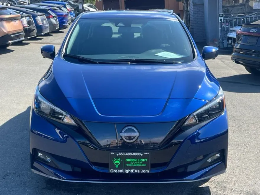 2024 Nissan Leaf SV Plus photo 2