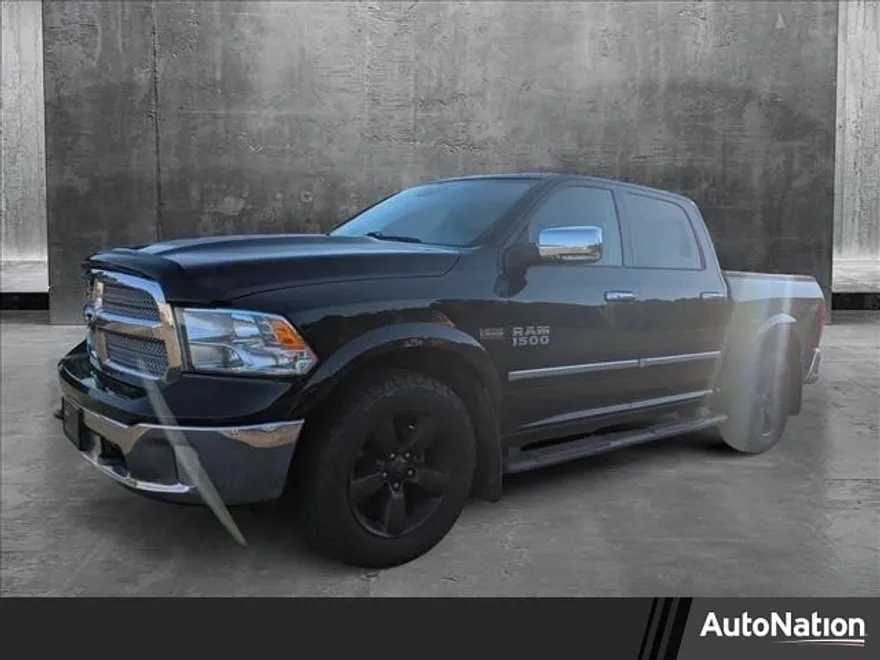 2018 Ram 1500 SLT photo 1