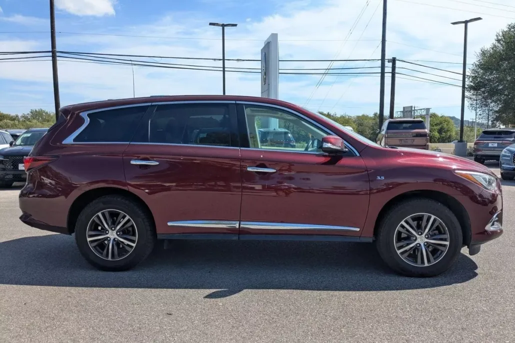 2019 Infiniti QX60 Pure photo 1