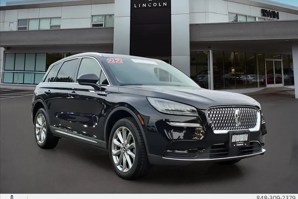 2022 Lincoln Corsair Standard photo 1
