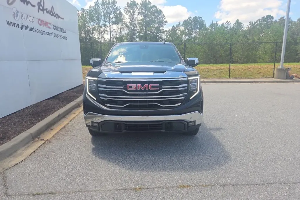 2022 Gmc Sierra 1500 SLT photo 1