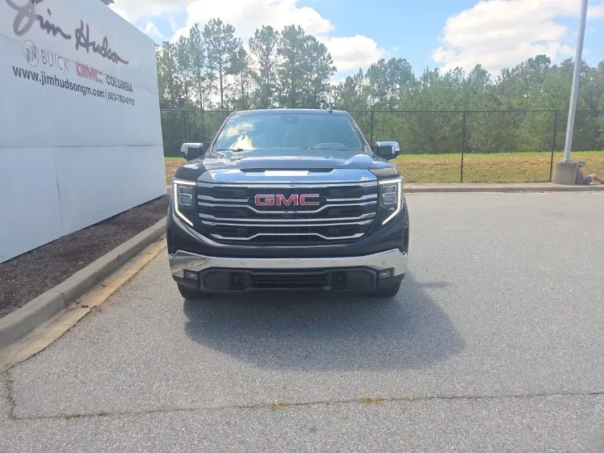 2022 Gmc Sierra 1500 SLT photo 1
