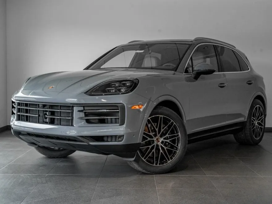 2025 Porsche Cayenne photo 1