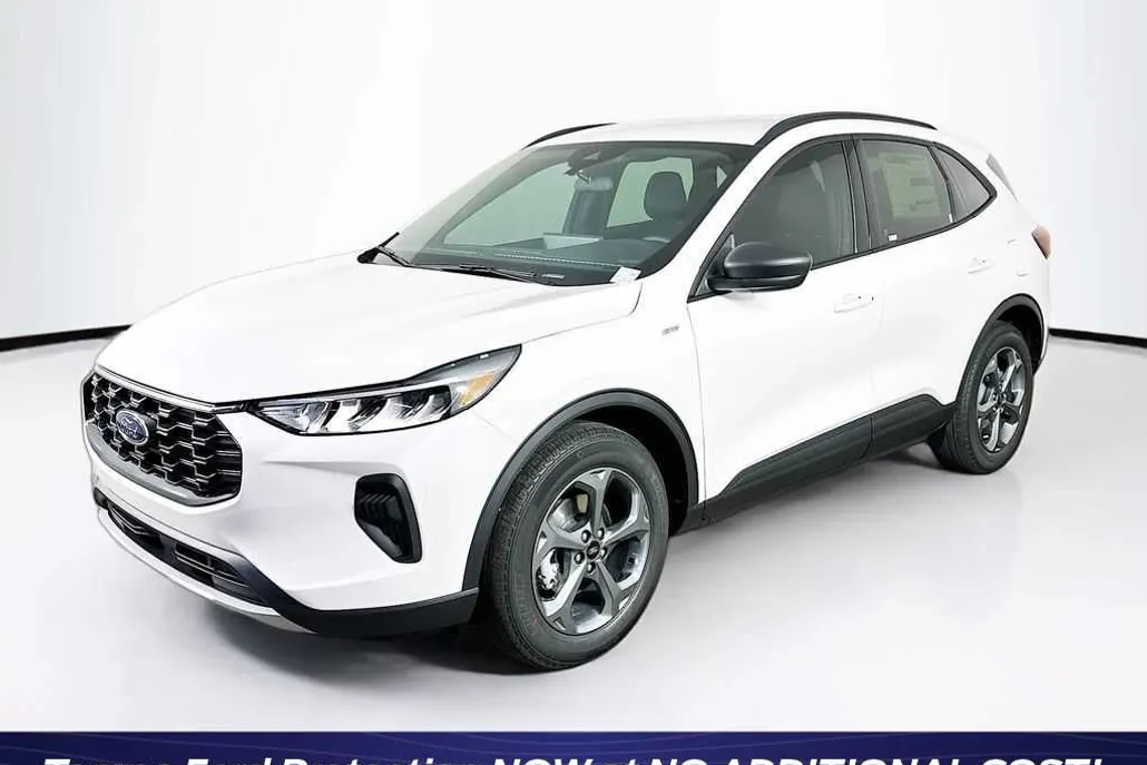 2025 Ford Escape ST-Line photo 1