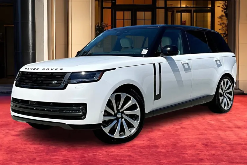 2025 Land Rover Range Rover SE photo 1