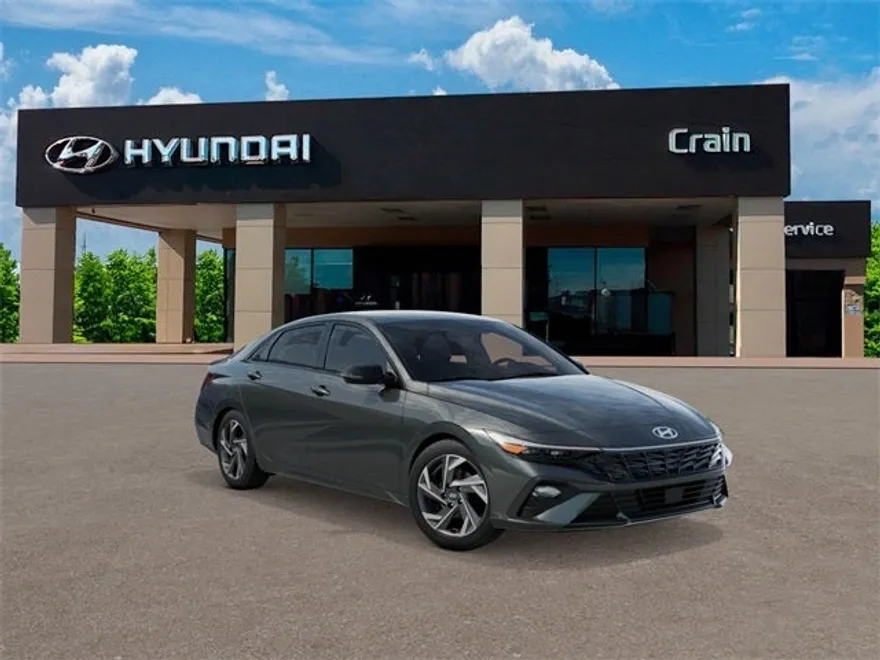 2025 Hyundai Elantra SEL Sport photo 1