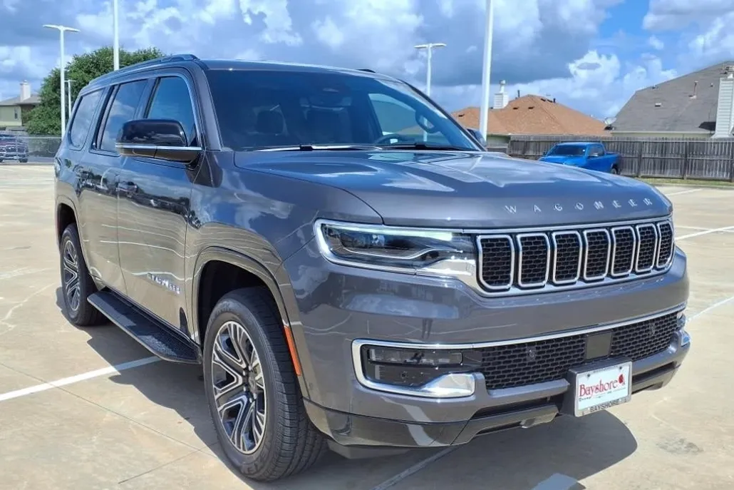 2025 Jeep Wagoneer Base photo 1