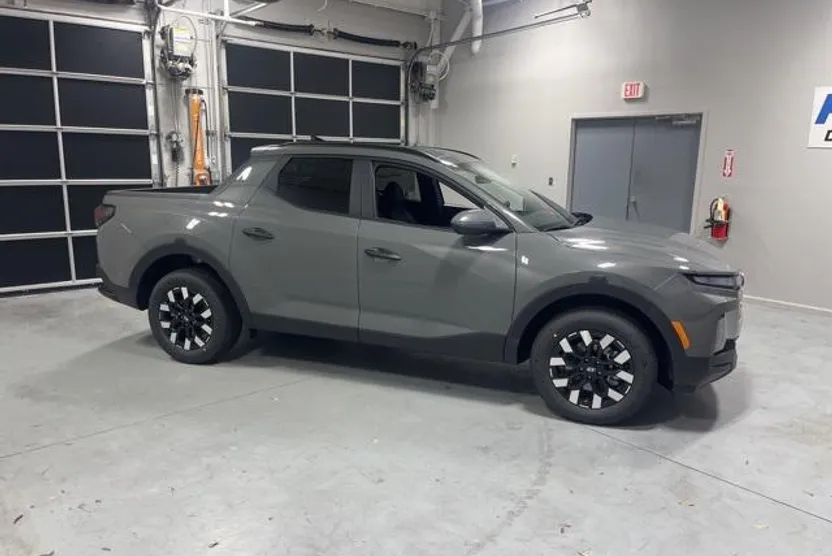 2025 Hyundai Santa Cruz SEL photo 1