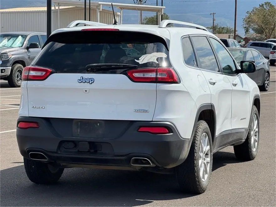 2015 Jeep Cherokee Latitude photo 1