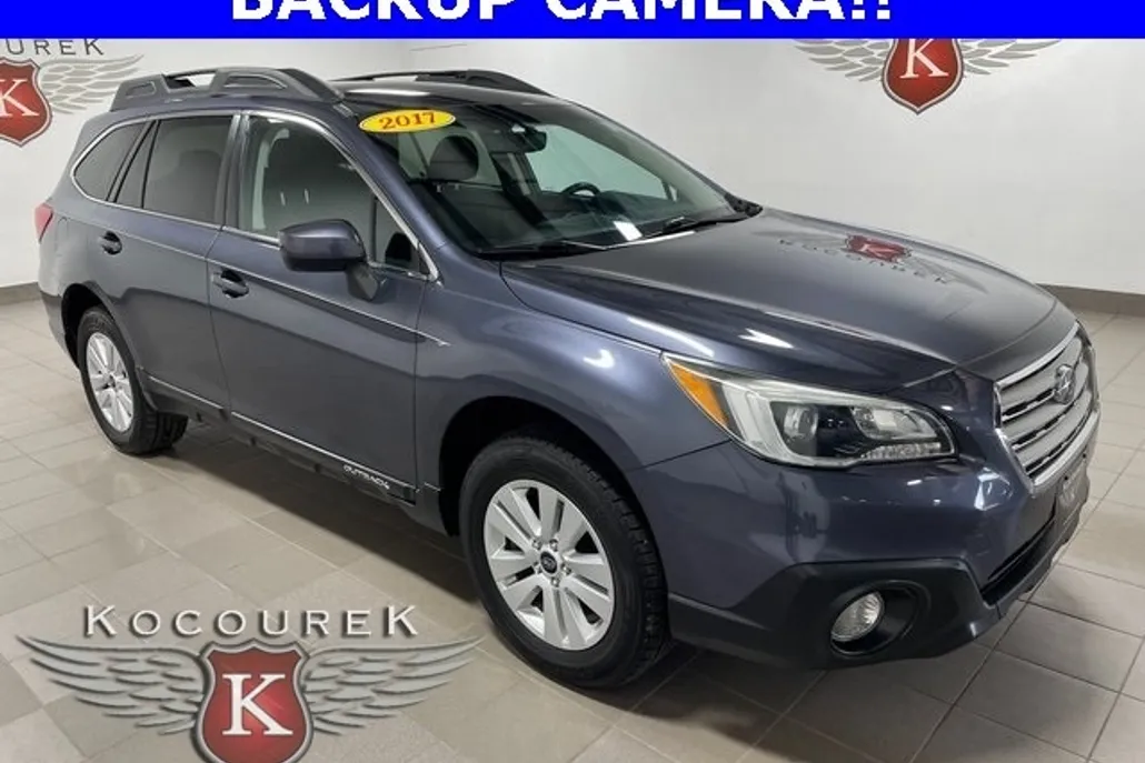 2017 Subaru Outback 2.5i Premium photo 1