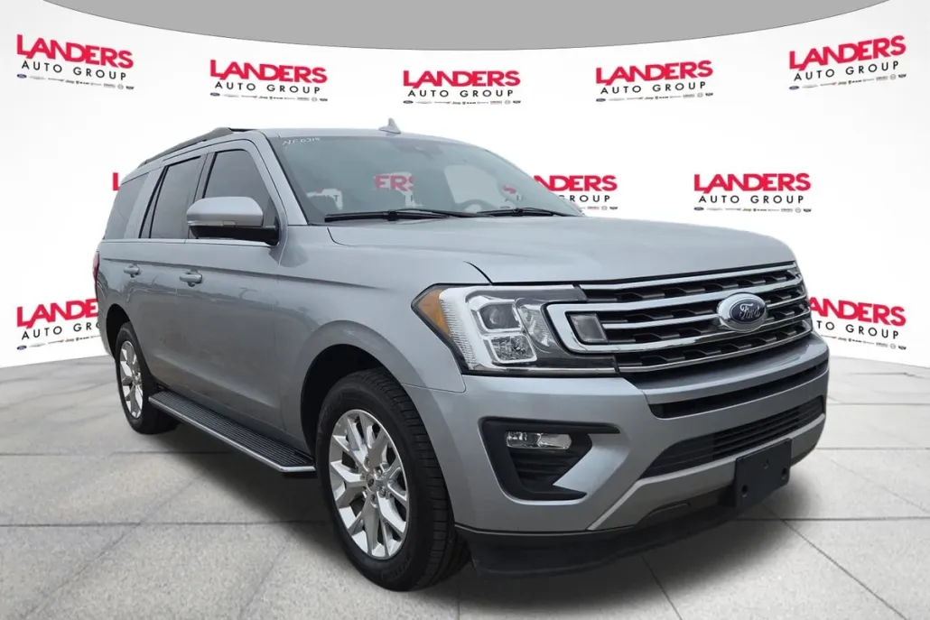 2020 Ford Expedition XLT photo 1