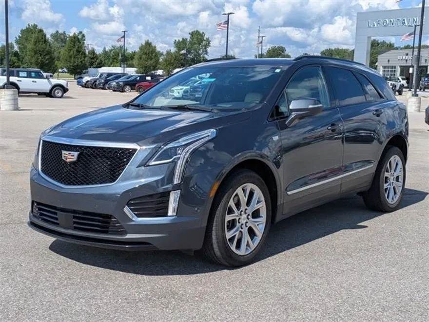 2020 Cadillac XT5 Sport photo 1