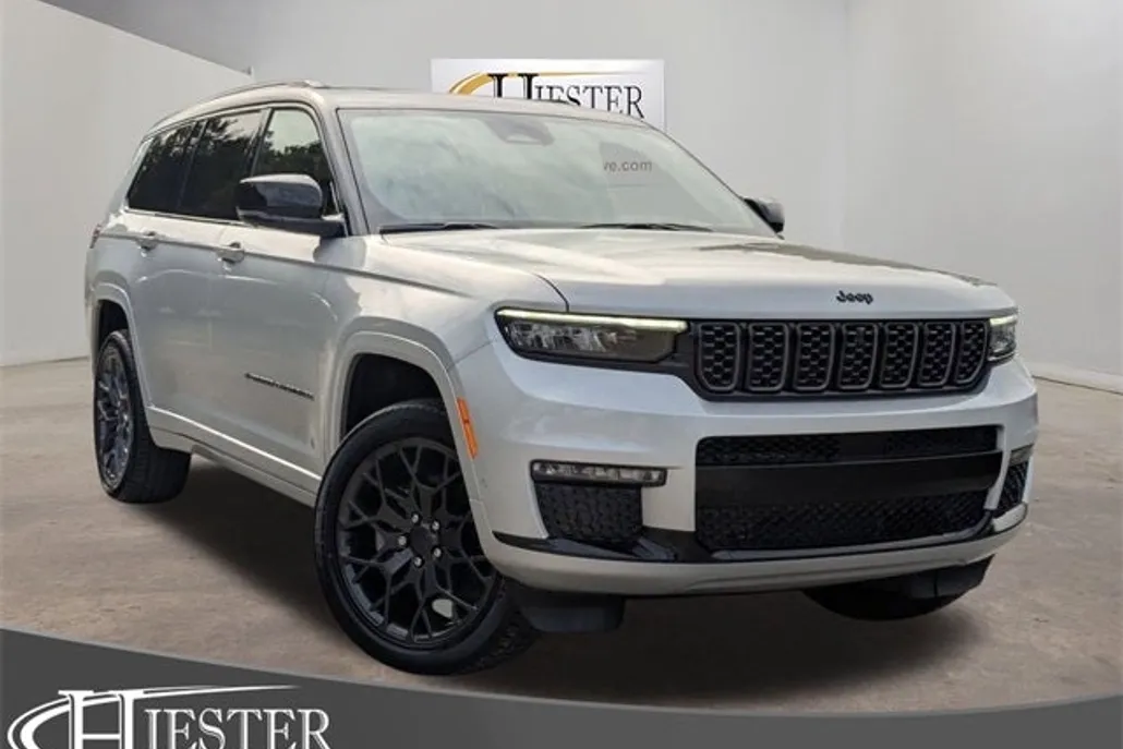 2025 Jeep Grand Cherokee L Summit photo 1