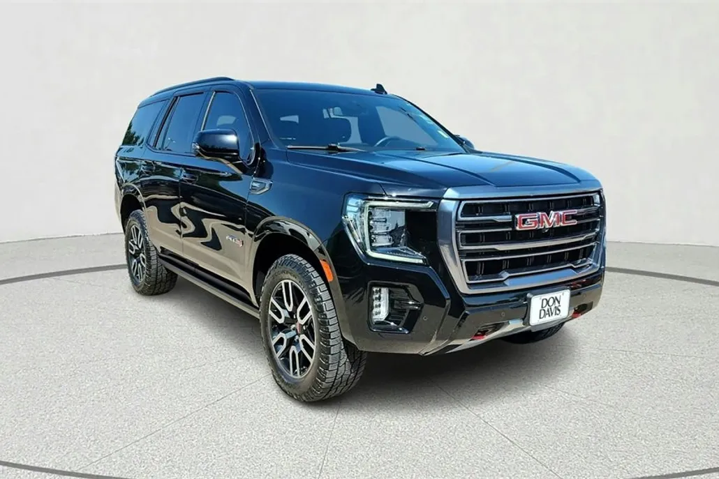 2017 Gmc Yukon Denali photo 1