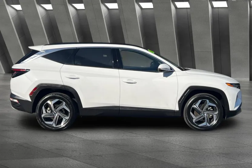 2024 Hyundai Tucson Limited photo 1