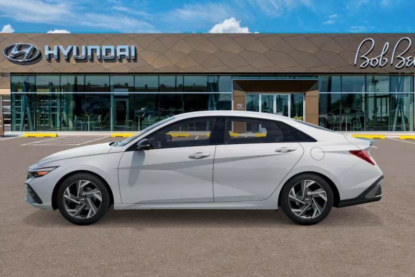 2025 Hyundai Elantra SEL Sport photo 1