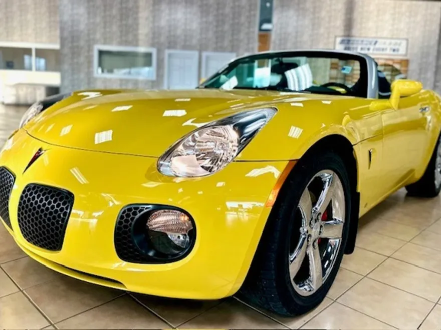 2007 Pontiac Solstice photo 1