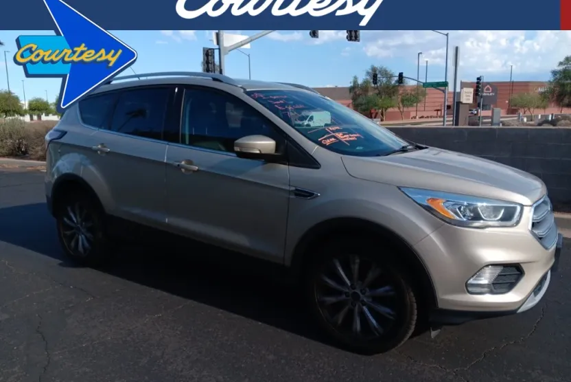 2017 Ford Escape Titanium photo 1