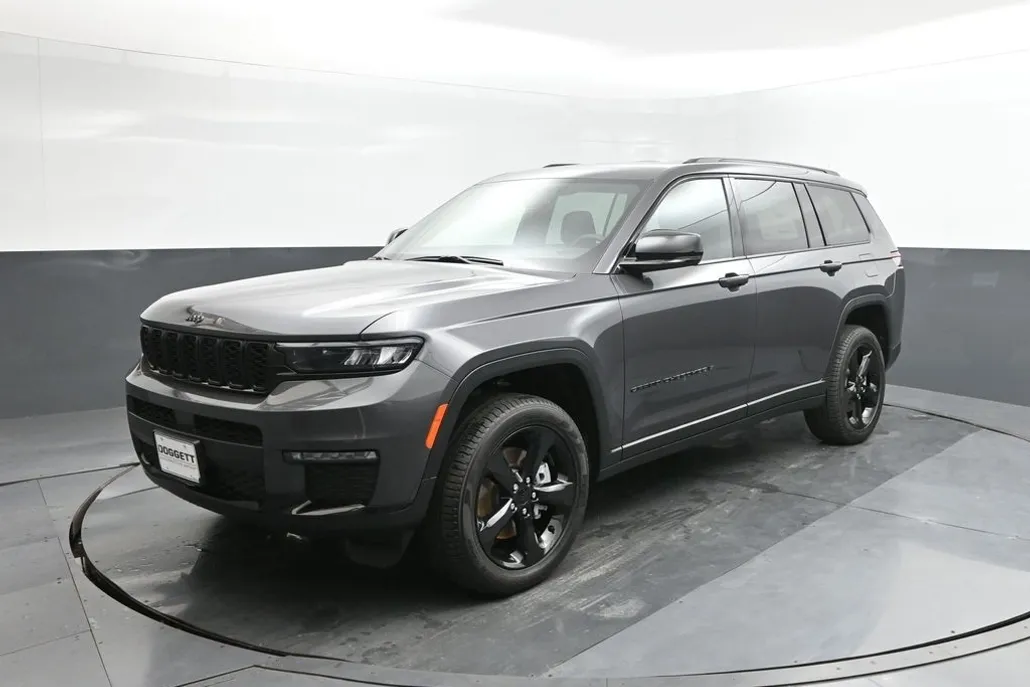 2025 Jeep Grand Cherokee Limited photo 1