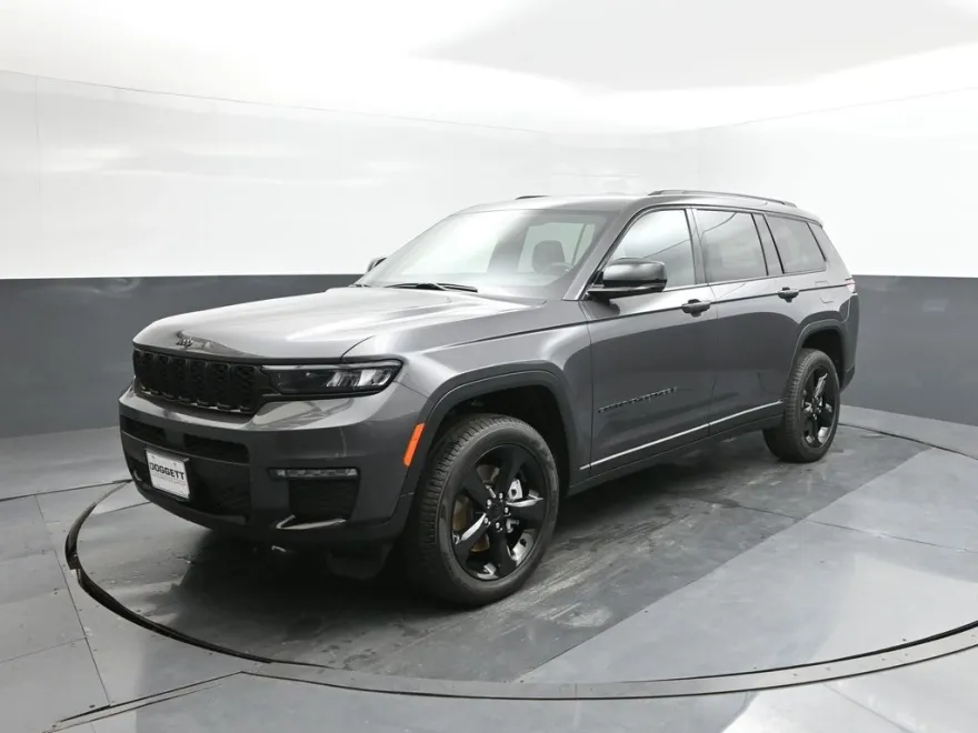 2025 Jeep Grand Cherokee Limited photo 1