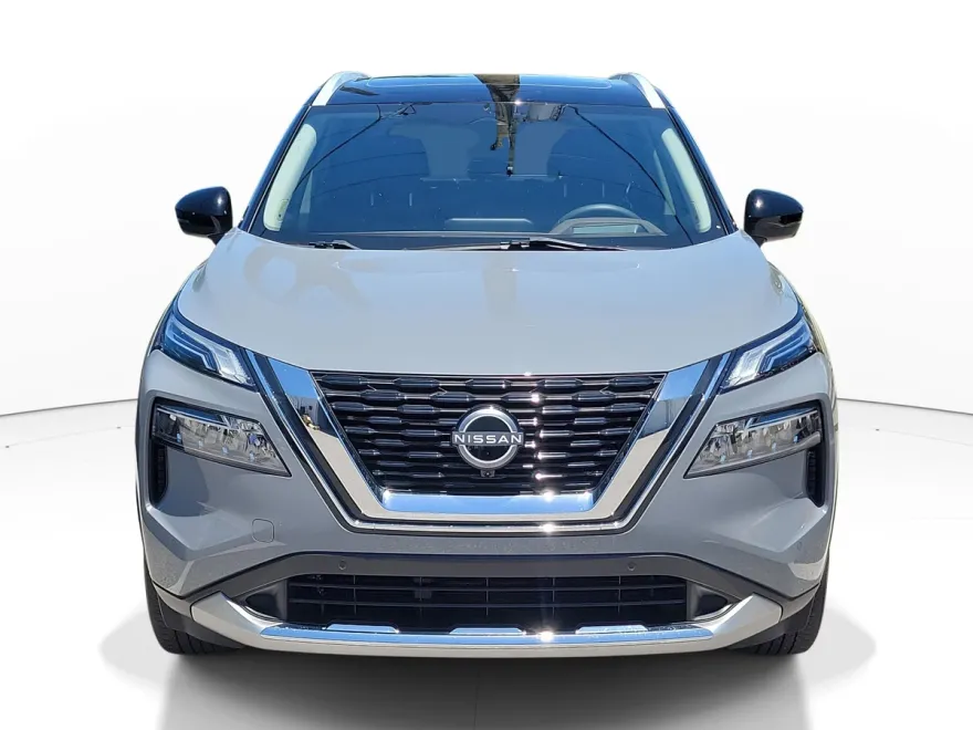 2023 Nissan Rogue Platinum photo 1