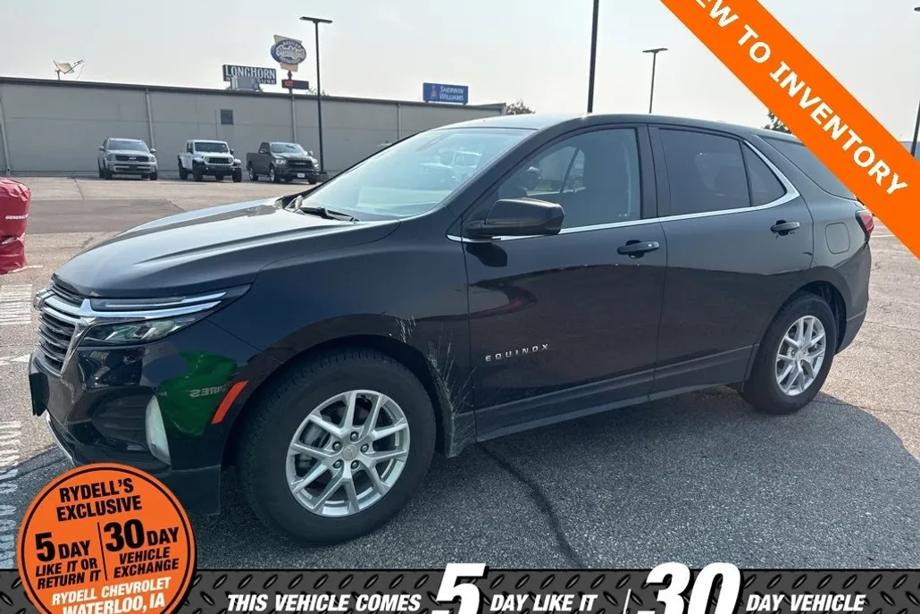 2022 Chevrolet Equinox LT photo 1