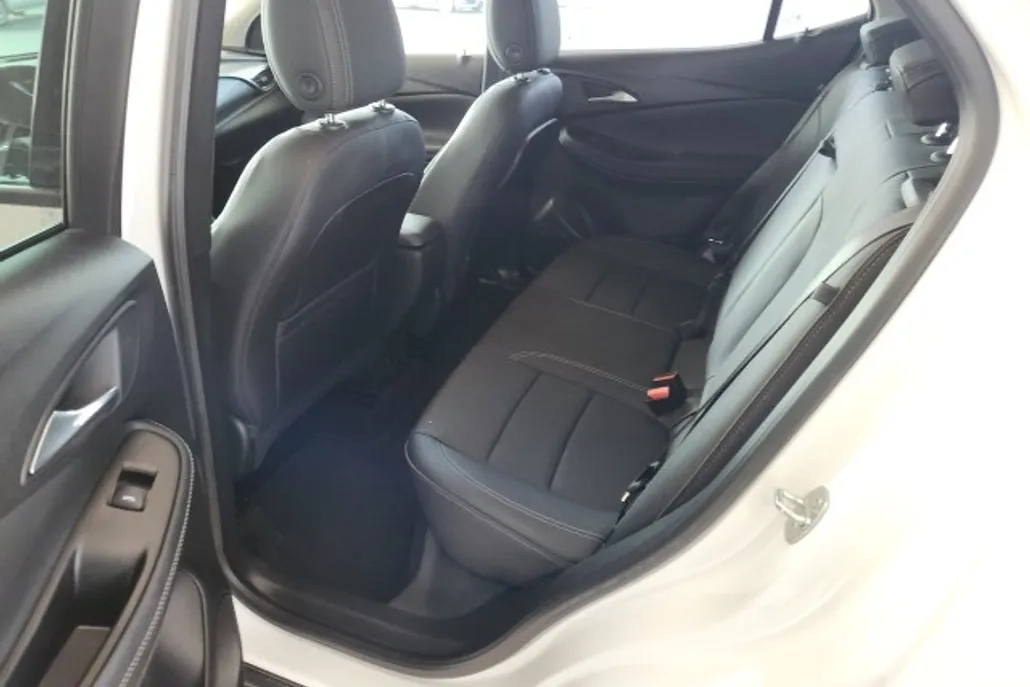 2022 Buick Encore GX Essence photo 1