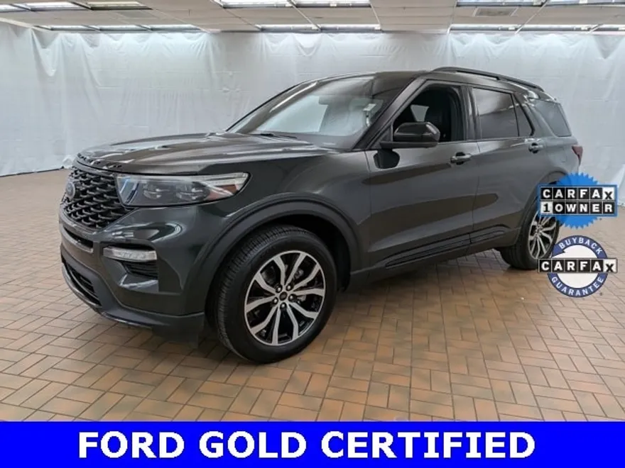 2022 Ford Explorer ST-Line photo 1