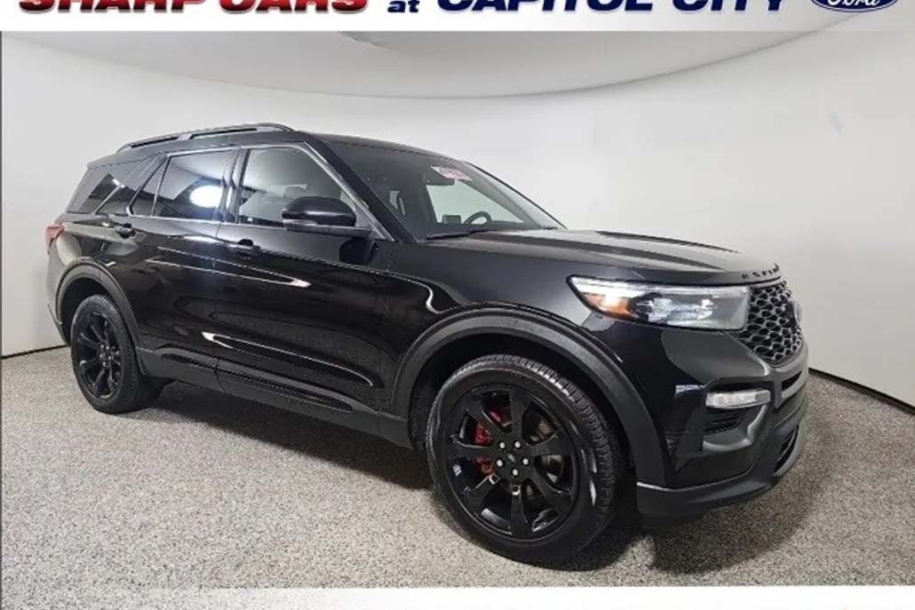2022 Ford Explorer ST photo 1