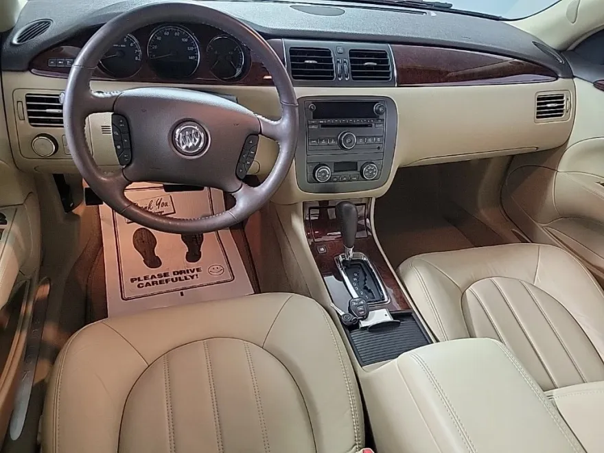 2008 Buick Lucerne CXL photo 1