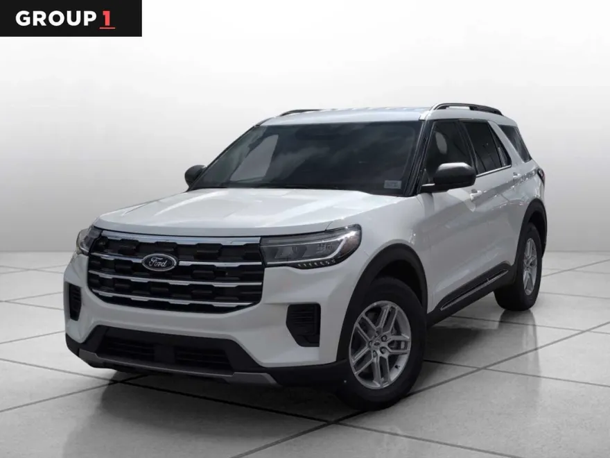 2025 Ford Explorer photo 1