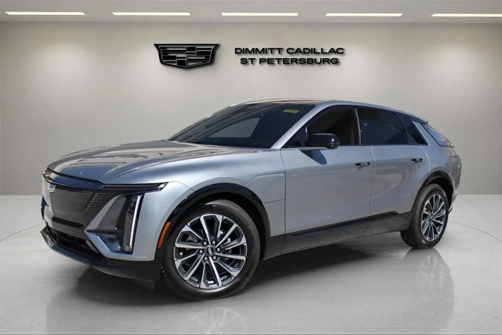 2025 Cadillac Lyriq Sport photo 1
