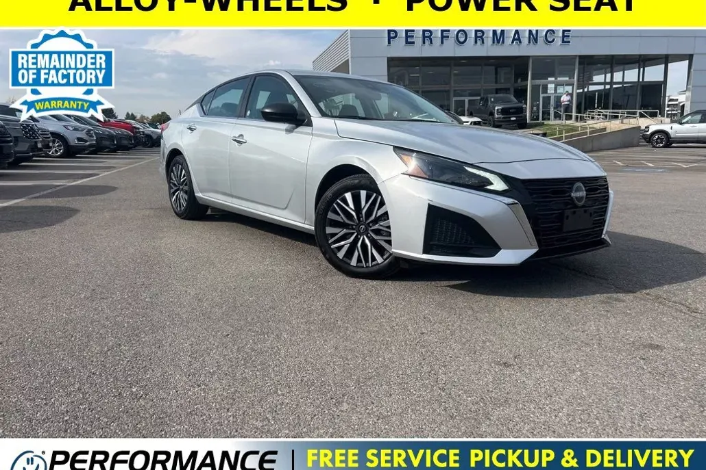 2024 Nissan Altima 2.5 SV photo 1