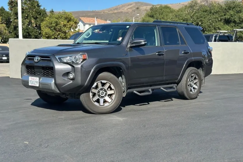 2021 Toyota 4Runner TRD Off-Road Premium photo 1