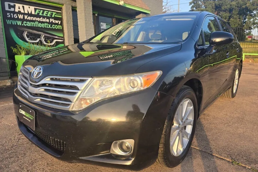 2012 Toyota Venza LE photo 1