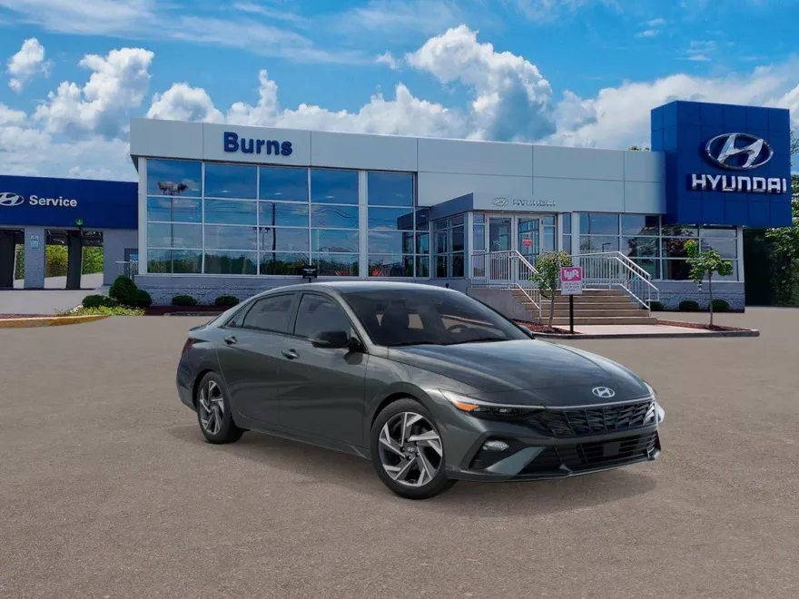 2025 Hyundai Elantra SEL Sport photo 1