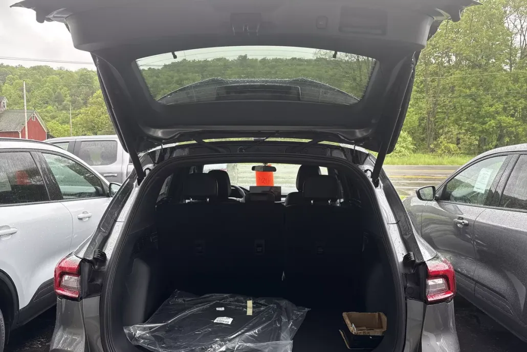 2025 Ford Escape ST-Line photo 1