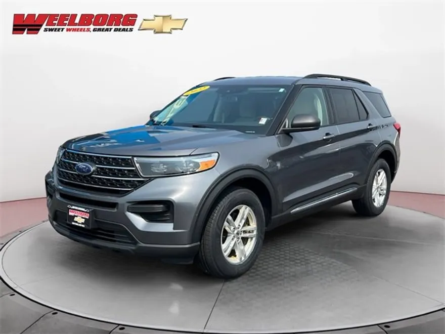 2022 Ford Explorer XLT photo 1