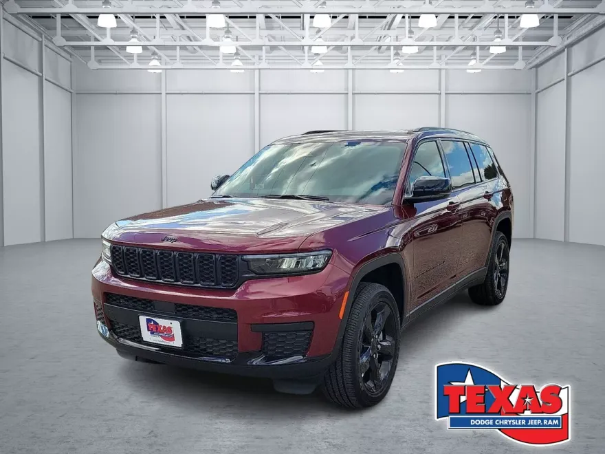 2025 Jeep Grand Cherokee Altitude photo 1
