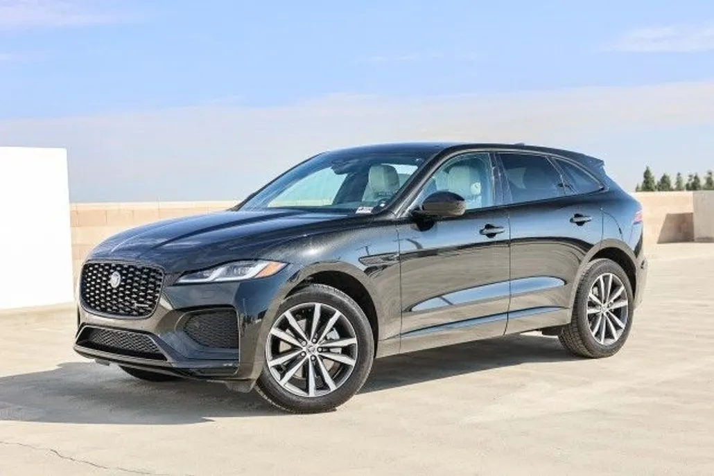 2024 Jaguar F-PACE P250 R-Dynamic S photo 1