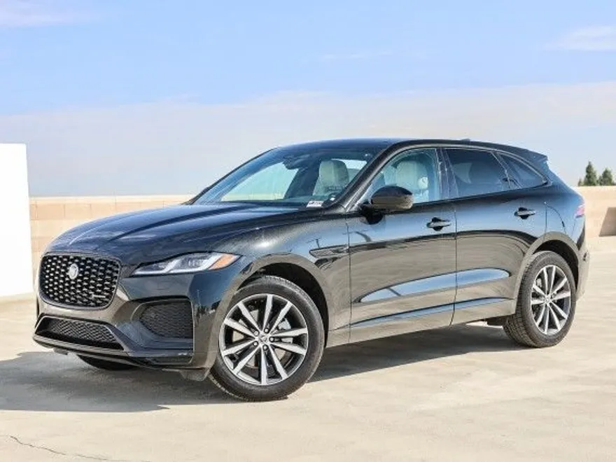 2024 Jaguar F-PACE P250 R-Dynamic S photo 1