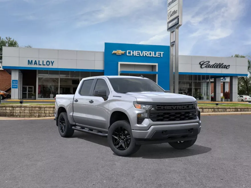 2025 Chevrolet Silverado 1500 Custom photo 1