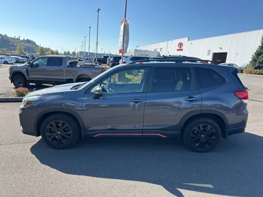 2020 Subaru Forester Sport photo 1