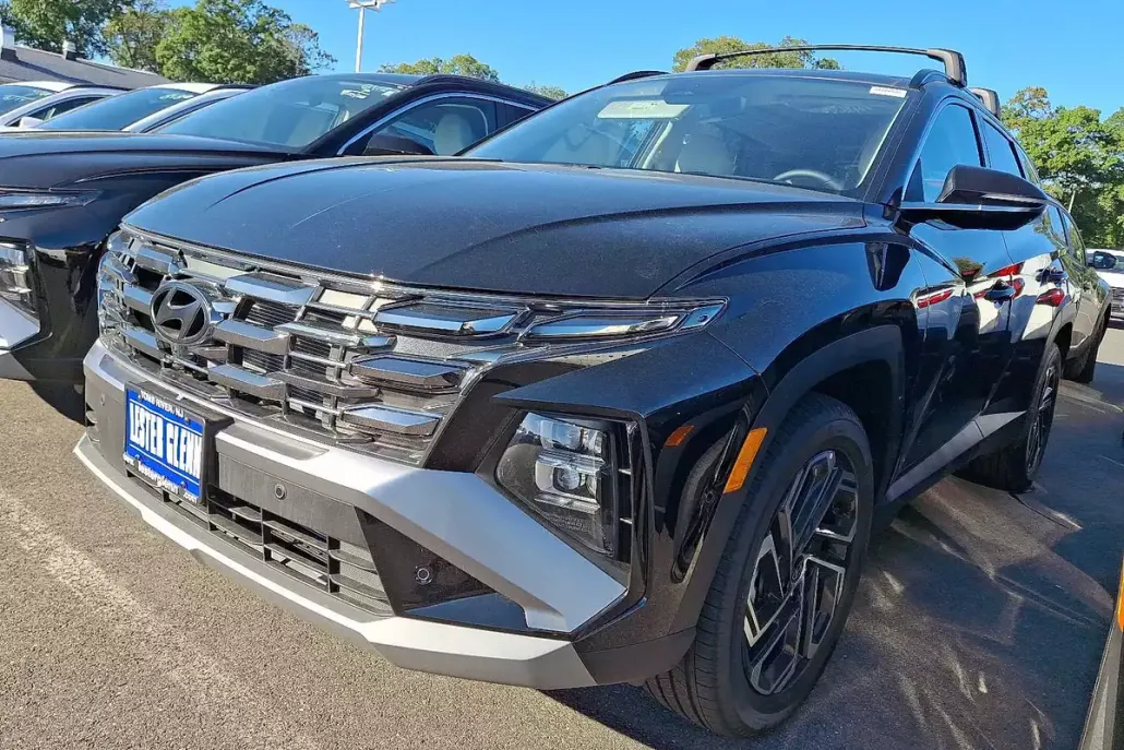 2025 Hyundai Tucson Limited photo 1