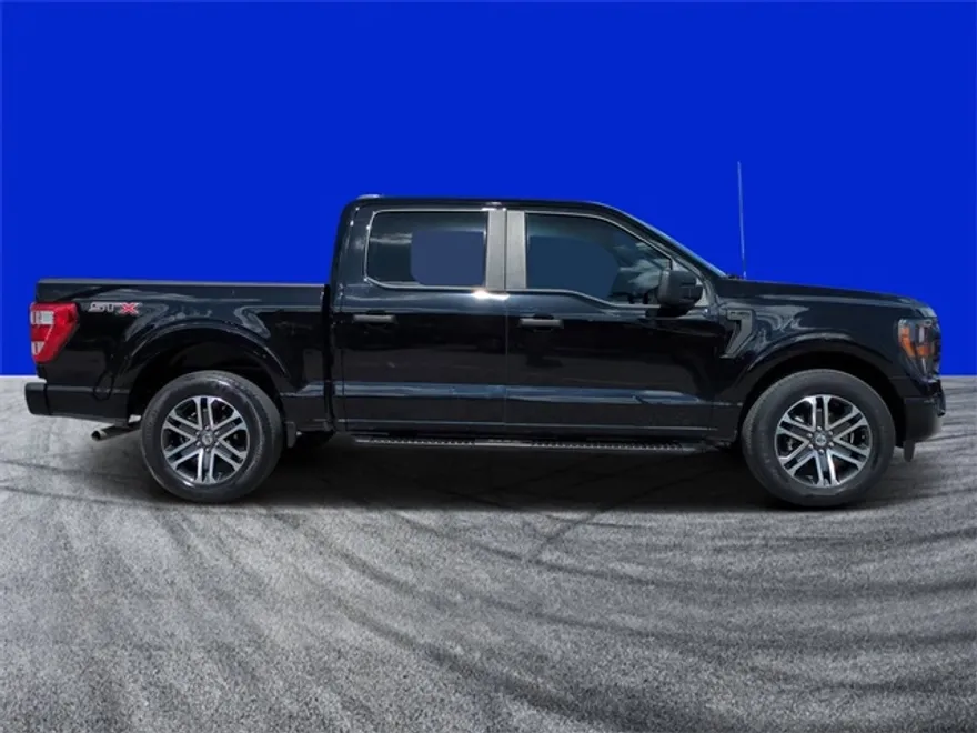 2023 Ford F-150 XL photo 1