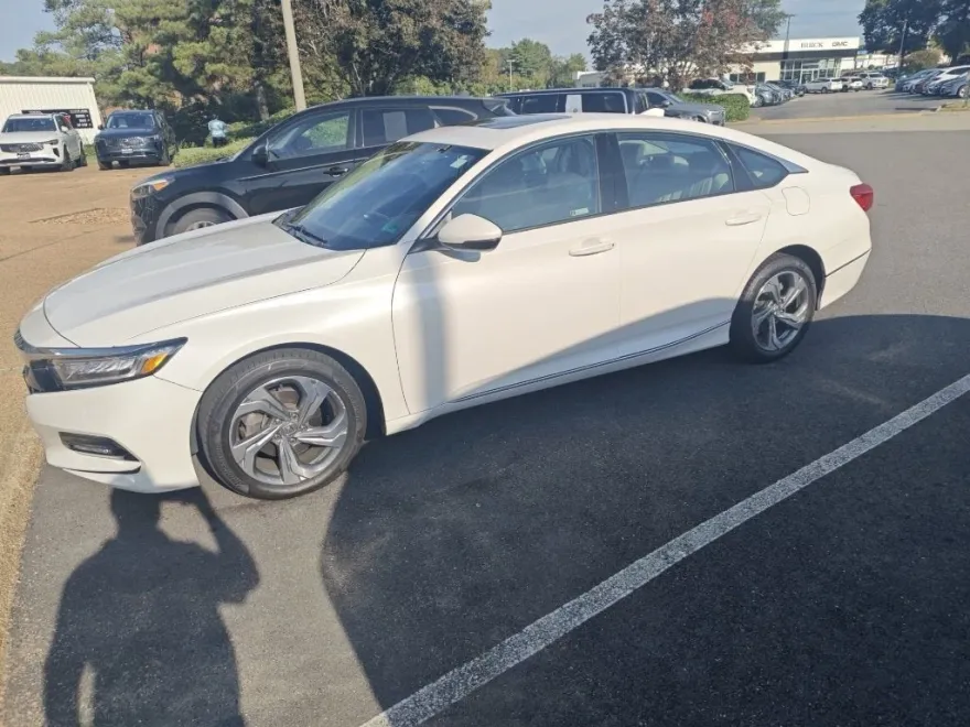 2018 Honda Accord EX-L photo 1
