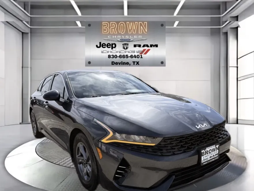 2023 Kia K5 LXS photo 1