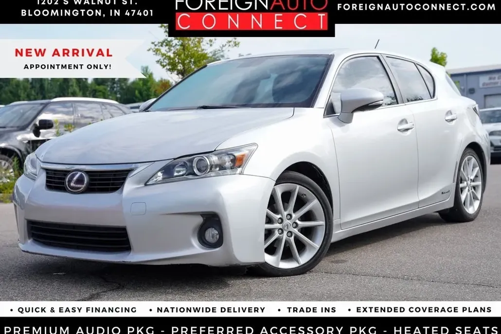 2012 Lexus CT 200h photo 1