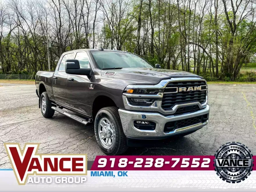 2025 Ram 2500 Tradesman photo 1